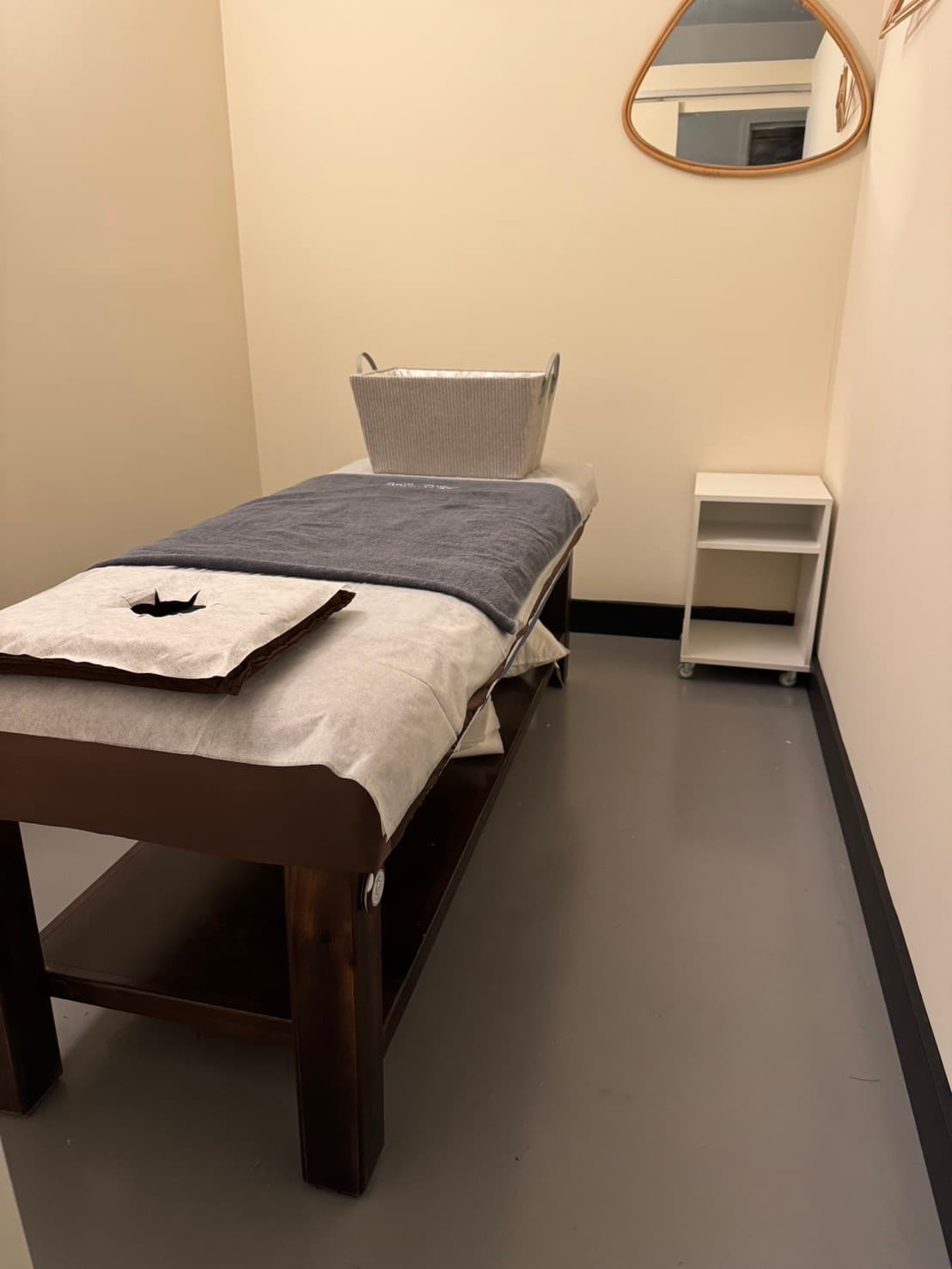 Seasons Chinese Massage Mt Eliza - Minimalist Single Therapeutic Treatment Room